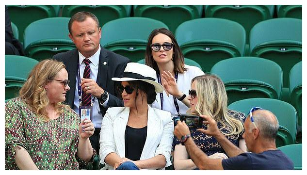 场对决中 场对决中