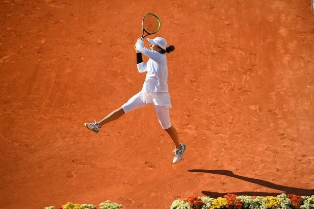 色表现不容 色表现不容